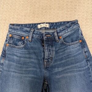 Madewell darted barrel Jeans